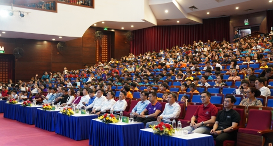 Hơn 800 thí sinh trên cả nước tranh tài tại Vòng Chung kết quốc gia Cuộc thi Sáng tạo Robotics toàn quốc lần thứ V, năm 2025