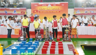 KHAI MẠC CUỘC THI SÁNG TẠO ROBOT DÀNH CHO HỌC SINH THPT TP. ĐÀ NẴNG (MỞ RỘNG) – DERICHS 2025