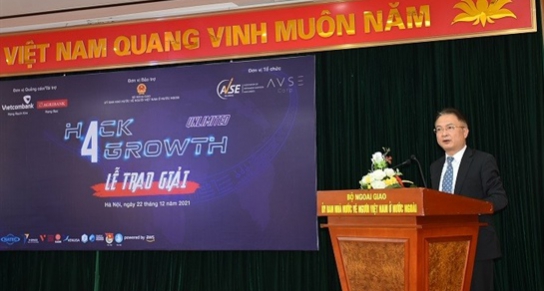 Lễ trao giải Hack4Growth unlimited 2021 - vinh danh các nhà sáng tạo người Việt trên toàn thế giới