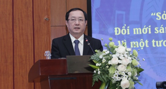 Việt Nam đang chuyển đổi sang mô hình tăng trưởng dựa trên KHCN và đổi mới sáng tạo